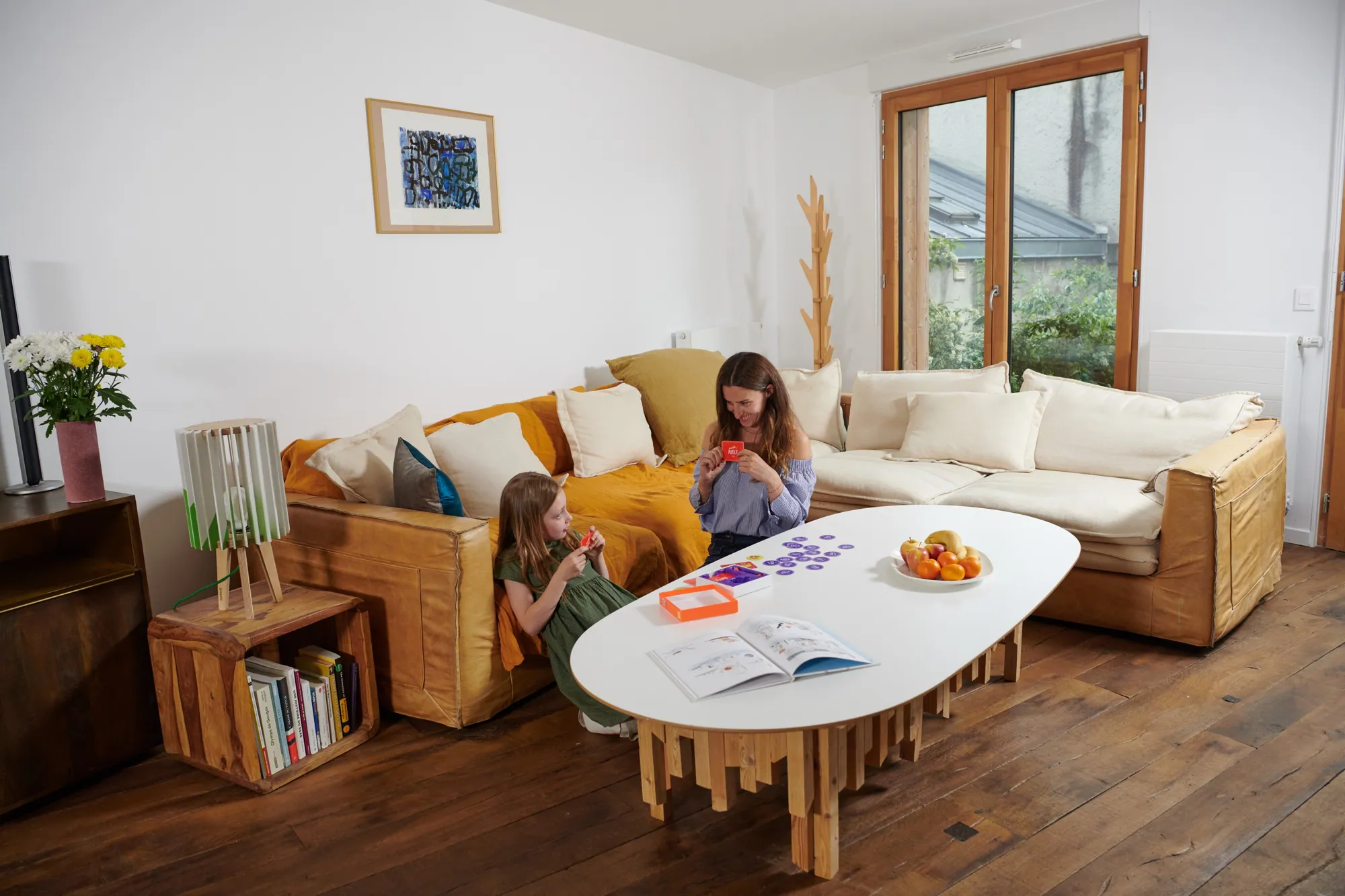 Salon d'un logement, en famille